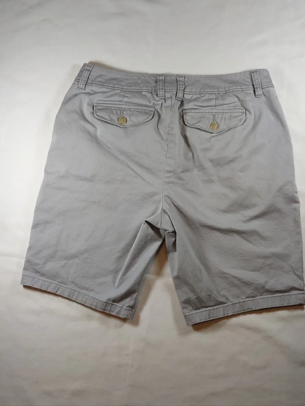 Liz Claiborne‎ Petite Classic Size 10P Gray Flat Front Shorts 9